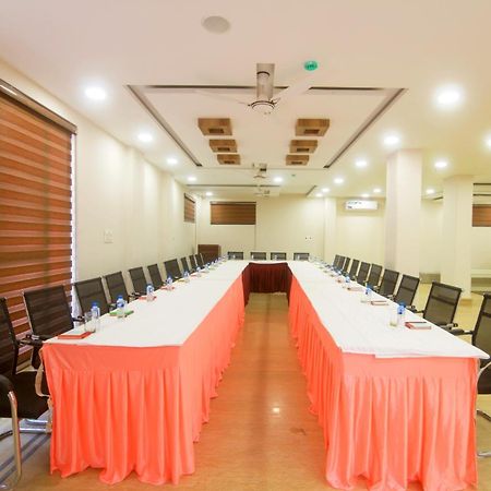 Shivaay Morex- A Vegetarian Hotel ดารัมซาลา ภายนอก รูปภาพ
