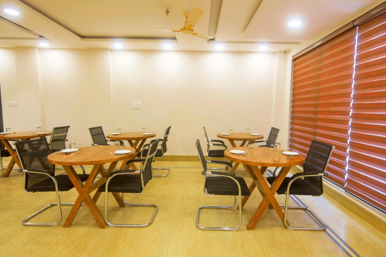 Shivaay Morex- A Vegetarian Hotel ดารัมซาลา ภายนอก รูปภาพ