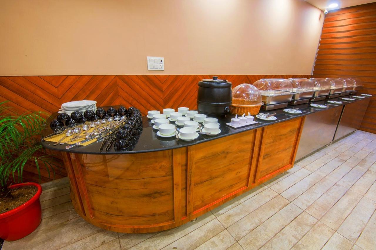 Shivaay Morex- A Vegetarian Hotel ดารัมซาลา ภายนอก รูปภาพ